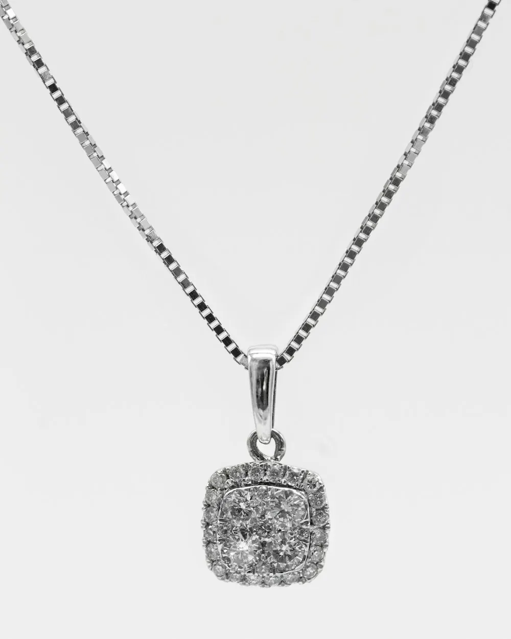 Solitaire Sparkle Pendant